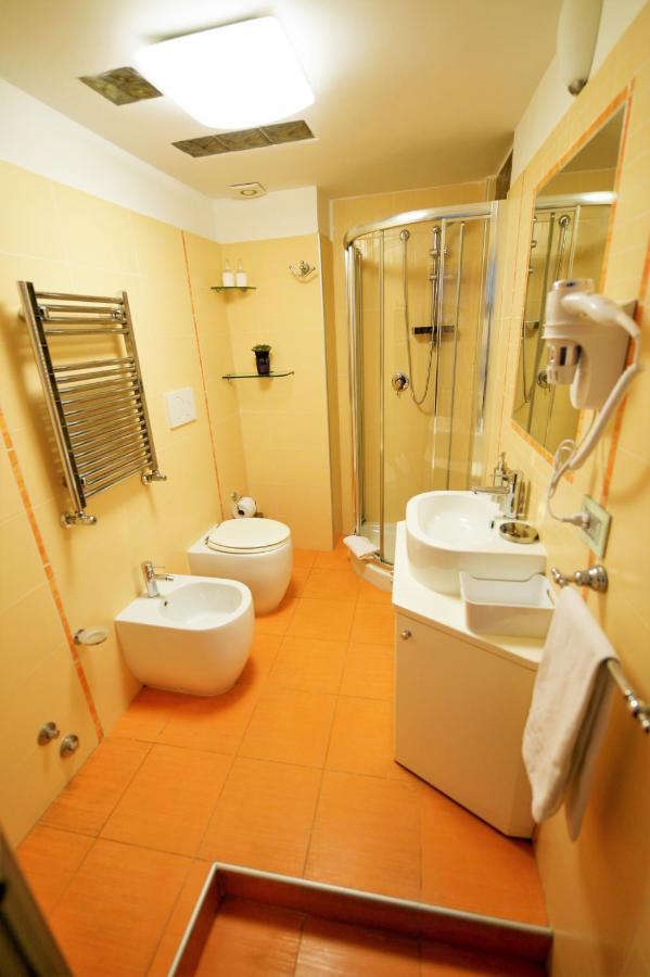 Aparthotel Campo De Fiori Relais Roma Esterno foto