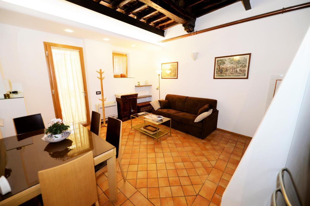 Aparthotel Campo De Fiori Relais Roma Esterno foto