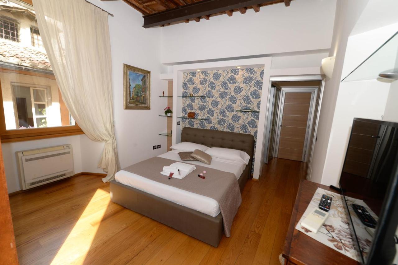 Aparthotel Campo De Fiori Relais Roma Esterno foto