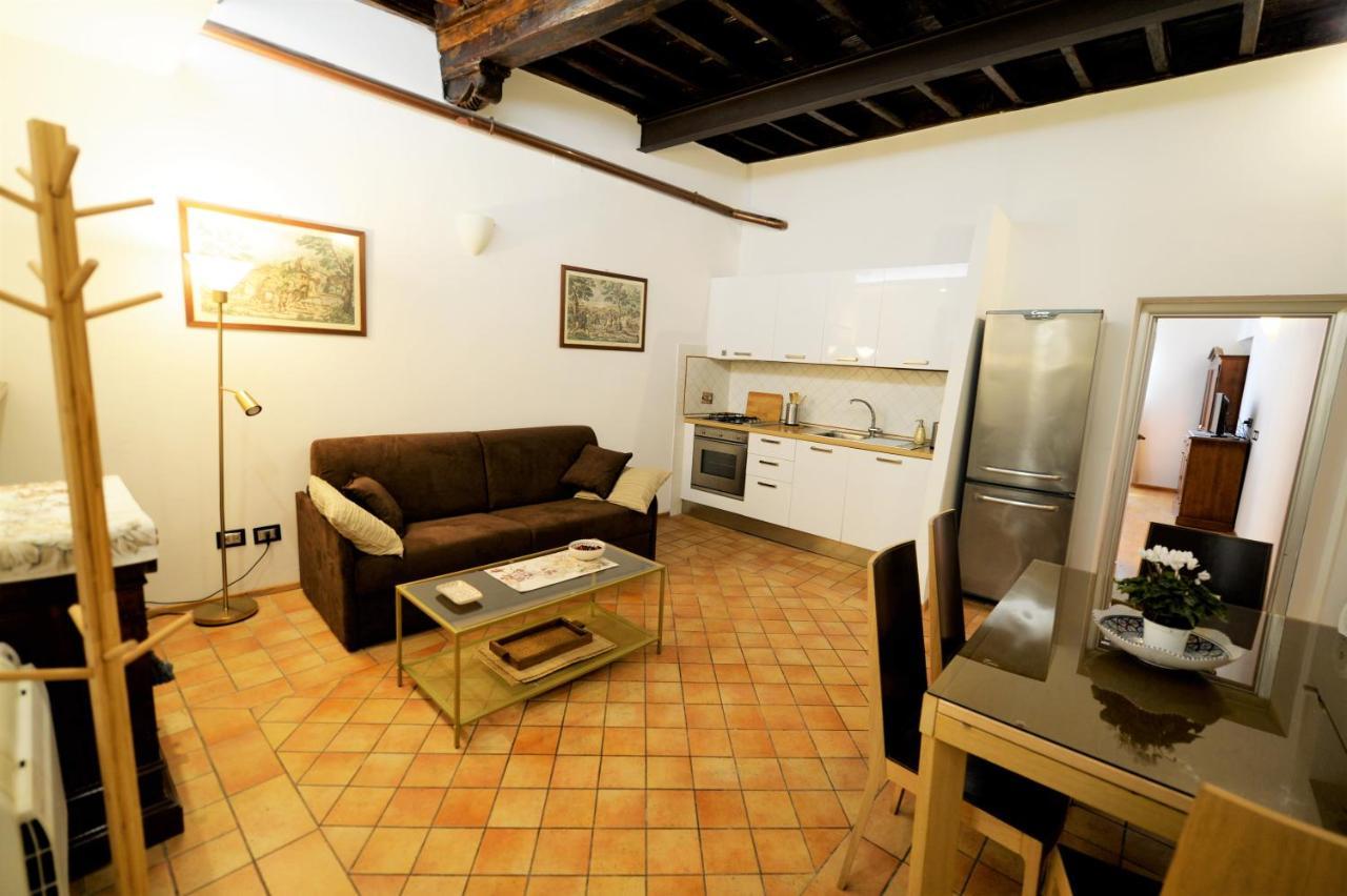 Aparthotel Campo De Fiori Relais Roma Esterno foto
